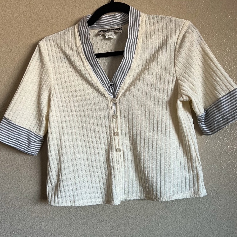 Notations Cropped Striped Cream and Gray Women's Top size Petite Small